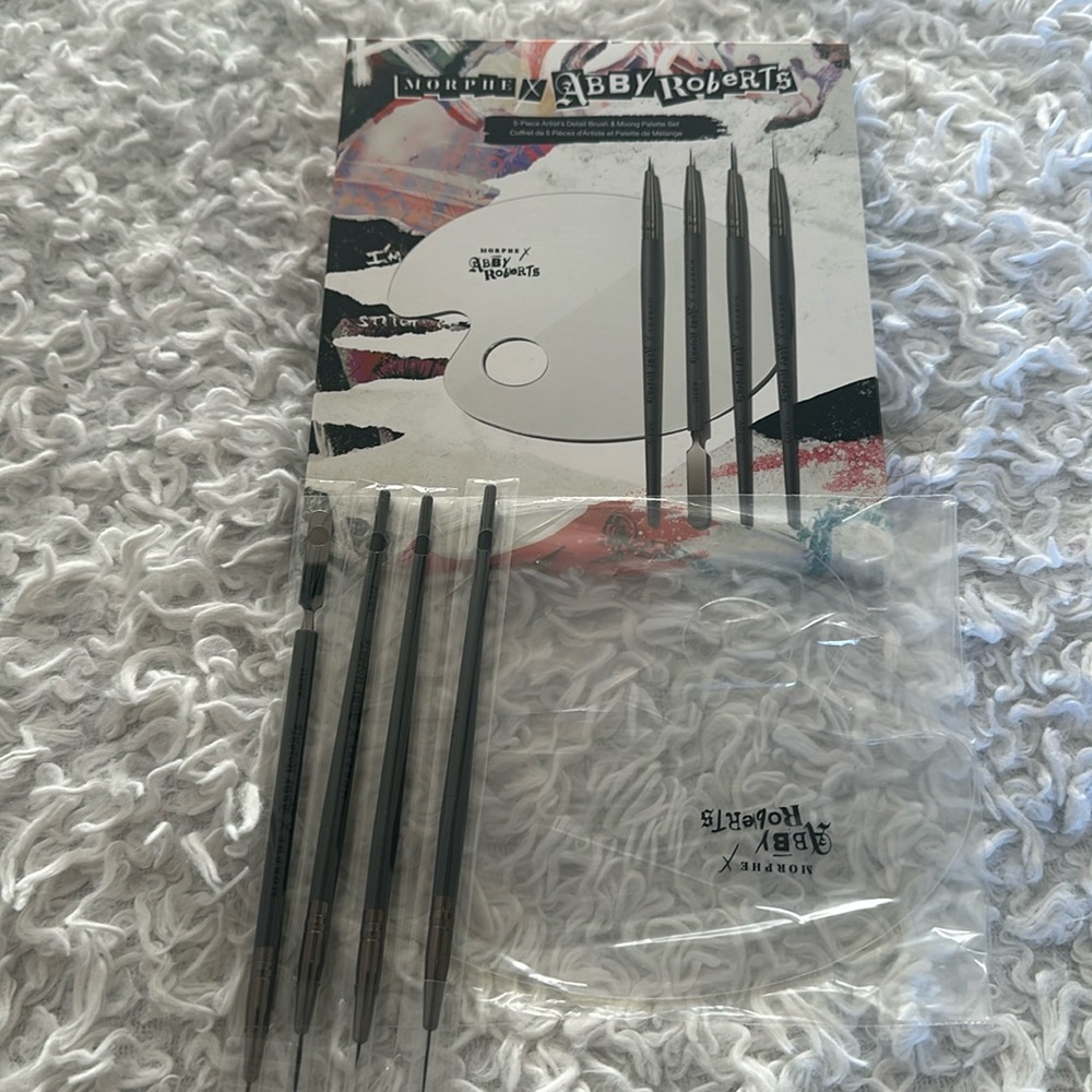 Morphe Make Up Sets - image 1